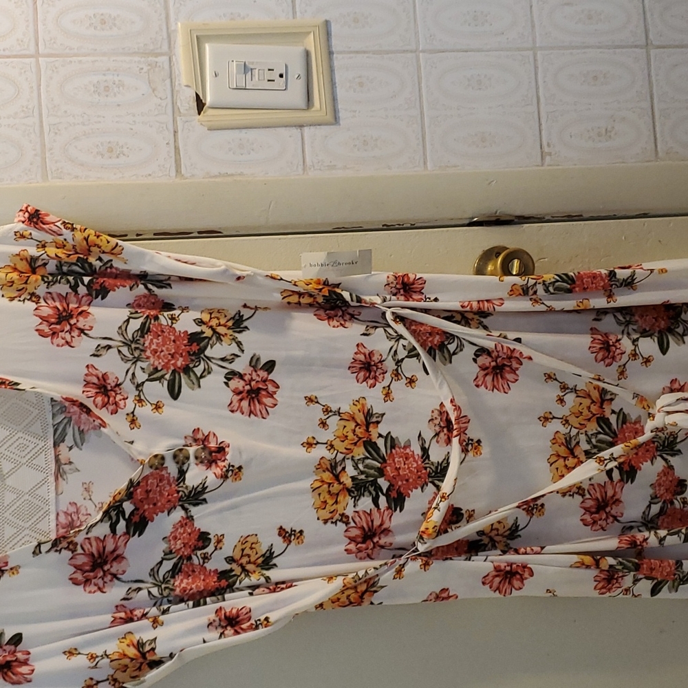 Floral plus sized dress